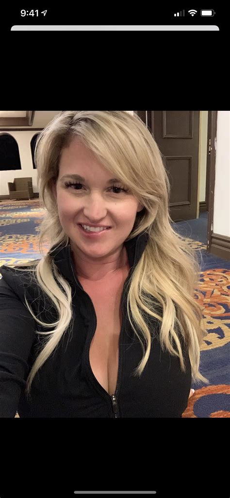 Can I Be Your MILF Scrolller