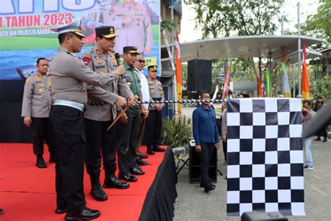 Polda Berangkatkan Ratusan Pemudik Balik Gratis Halaman 7