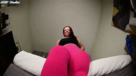 Nixlynka Personal Trainer Gets Wise Did You Just Pop A Boner Mov Amateur Soles Giantess