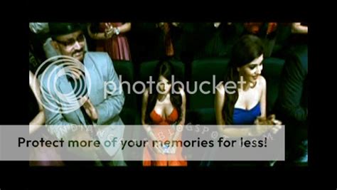 Hot And Exposing Indian Actresses Bipasha Basu Hot And Bitchy In Raaz