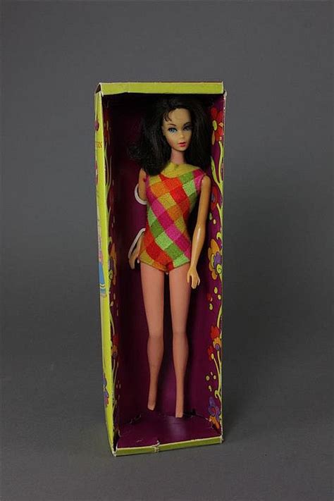 Lot BRUNETTE DK BROWN TWIST TURN FLIP HAIR BARBIE IN ORIGINAL BOX DOLL S KNEE JOINTS WORK