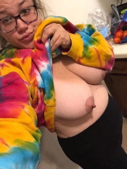 Boob Peek ShesFreaky