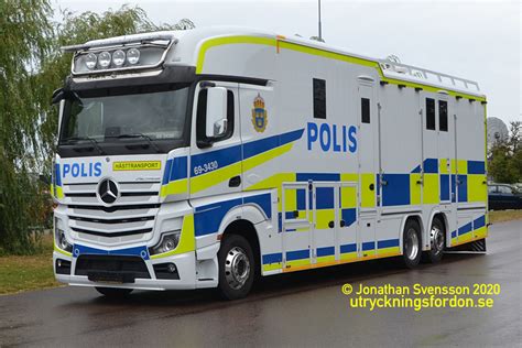 Polis Special Svensk Utryckningsfordonsf Rening