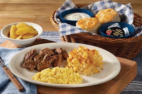 what is cracker barrel's net worth