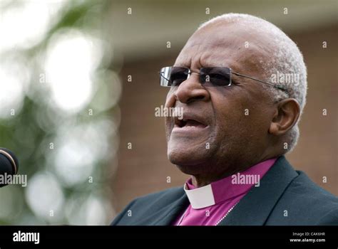 1984 Nobel Peace Prize Desmond Tutu Hi Res Stock Photography And Images