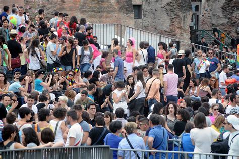 Gay Pride Bologna Foto Il Fatto Quotidiano