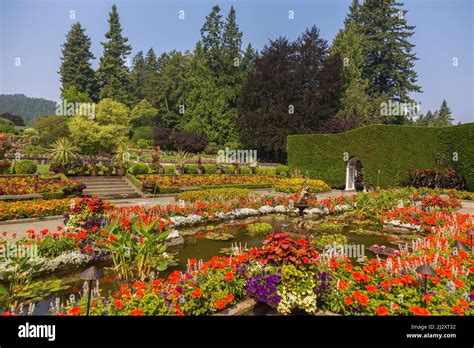 Victoria The Butchart Gardens Italian Garden Stock Photo Alamy