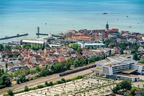 Luftaufnahme Friedrichshafen Ortskern Am Uferbereich Des Bodensee In