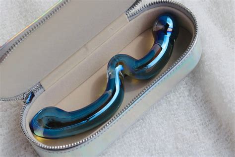 Ohwii de Biird el dildo de vidrio que te llevará al séptimo cielo Hay una lesbiana en mi sopa