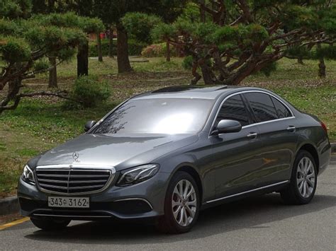 벤츠 E클래스 W213 E220d 4matic 익스클루시브 중고차량 판매합니다가격 3380만원 대전광역시 대덕구