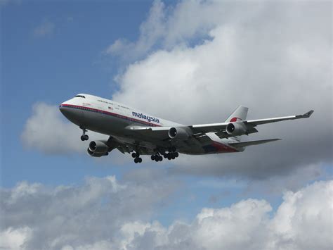 Malaysian Airlines Boeing 747 400 About To Land At LHR Flickr