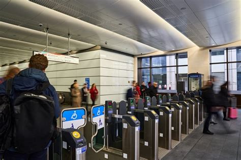 Tfl Press Release Mayor Of London Visits New Accessible Ticket Hall