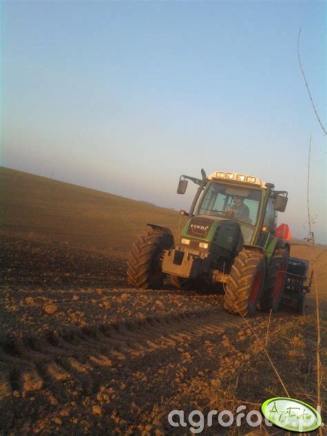 Foto Traktor Fendt 307ci Agregat Uprawowo Siewny Fiona Rabewerk Id