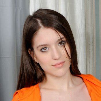 Zarena Summers Babe Page Watch This Pornstar On FreeOnes