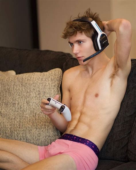 Pretty Handsome Nice Good Looking Gay Twinks Porn