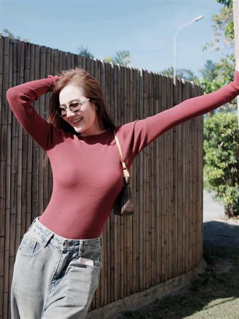 Cựu hot girl Huyền Lizzie đốt mắt với loạt ảnh bikini cực nóng bỏng