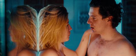 Nude video celebs Adèle Exarchopoulos nude Beating Hearts