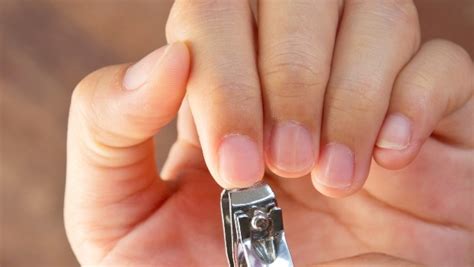 Man Saves Nail Clippings For A Year To Make Engagement Ring