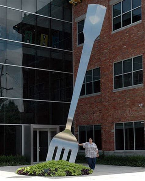 Самые большие вещи в мире (20 фото) 😅 pichold.ru