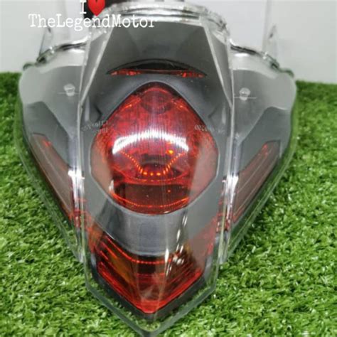 YAMAHA LC135 V2 V3 V4 V5 V6 V7 TAIL LAMP WITH SIGNAL LAMPU BELAKANG