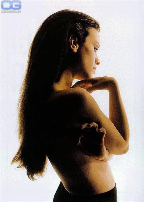 Alanis Morissette Nude Pictures Onlyfans Leaks Playboy Photos Sex