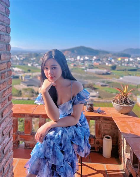 Thoát mác hot girl hài nhảm Quỳnh Kool trở thành ngọc nữ giờ vàng như thế nào