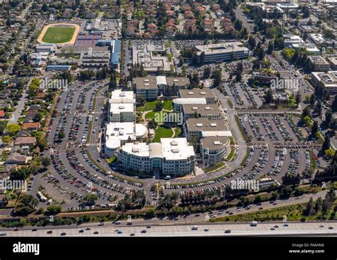 Apple Campus I or Apple Campus 1, Cupertino, Silicon Valley, California ...