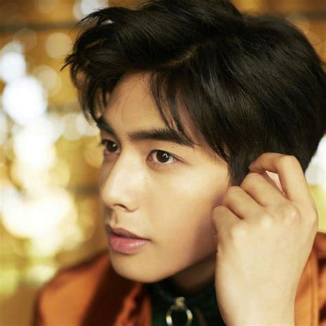 Hot boy cao 1 83 m nổi tiếng ở Trung Quốc Netizen Việt Giải Trí