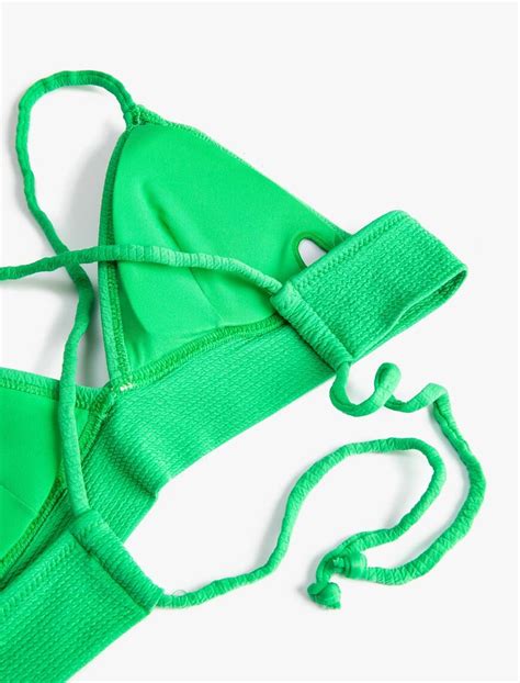 Yeşil Kadın Bikini Üstü Bralet Çapraz Askılı Kaplı Dokulu SAK BM Koton