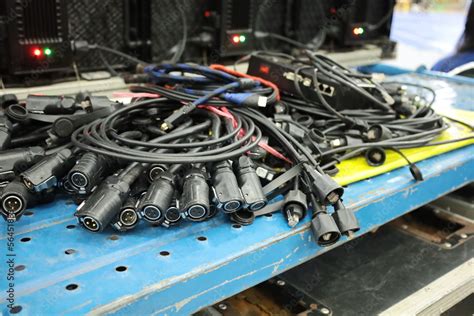 power cable  led screen close    cable stacks  table top