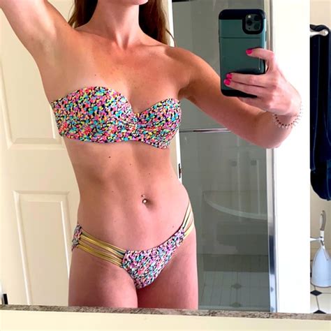 Victoria S Secret Swim Euc Victorias Secret Bikini Set Poshmark