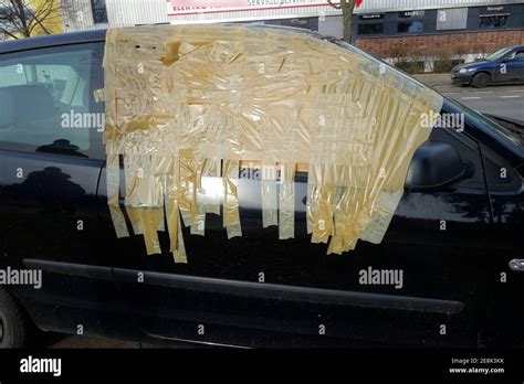 Smashed Car Window On The Vehicle Stock Photo Alamy