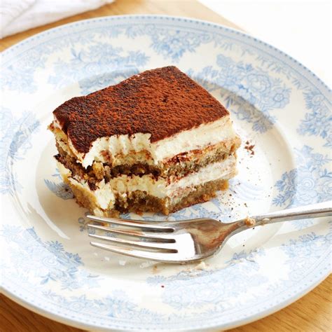 No Bake Tiramisu Icebox Cake | Recipe | Icebox cake, Italian recipes ...