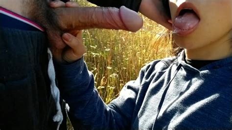 Risky Blowjob In A Public Park Sucking A Dick On The Sly Real Public Sex Outdoor Sex Xxx