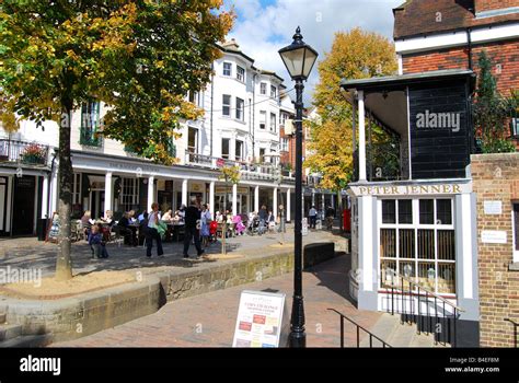 Shops and restaurants, The Pantiles, Royal Tunbridge Wells, Kent ...