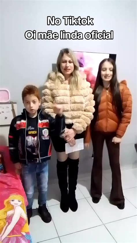 Vídeo De Beijos E Abraços Para Mãe Linda Tiktok