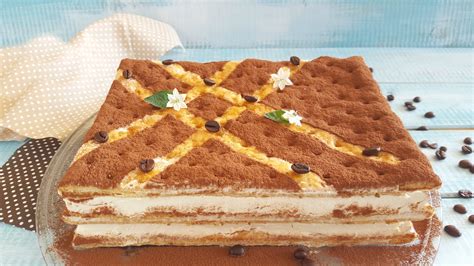 Millefoglie tiramisù croccante e goloso