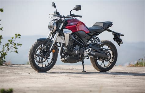 honda cbr review picture gallery bikedekho