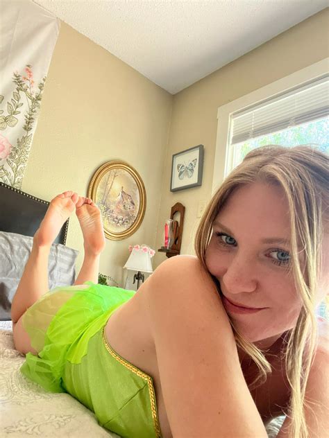 Soles In The Pose Nudes Soles Nude Pics Org