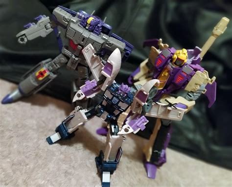 Everyone S Favourite Shroom Eating Robo Porn Watching Ghost Seeing Triple Changer Is In The