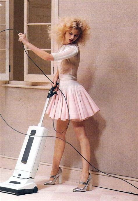 Who Said Vacuuming Isn T Fashionable Fashion Hot Body Women Domestic Goddess