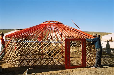 File:Yurt-construction-2.JPG - Wikipedia