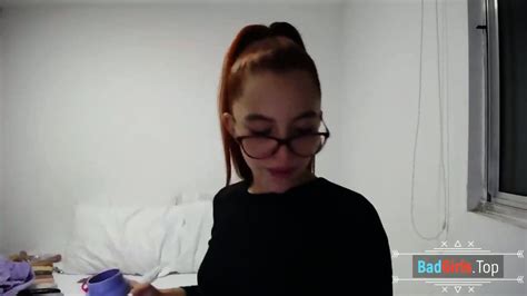 Petite Skinny Big Booty Ass Teen Babe Teasing On Cam