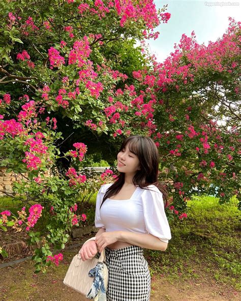 Leehee Express Nude Onlyfans Leaks Fappening Page Fappeningbook My Xxx Hot Girl