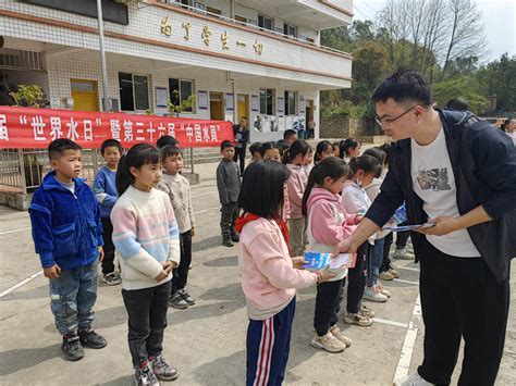 清镇市犁倭镇：“三强化”筑牢群众用水“防护网”宣传供水应急