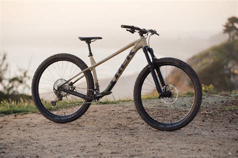 First Look Trek Launches Redesigned Roscoe Hardtail For Trail Riding