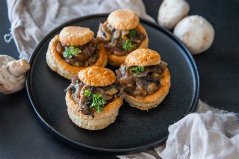 10 Traditional Foods in Paris, France + Where to Try Them