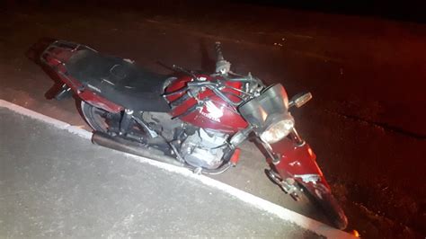 Motociclista Morre Ao Perder Controle Da Direção E Se Chocar Com Poste