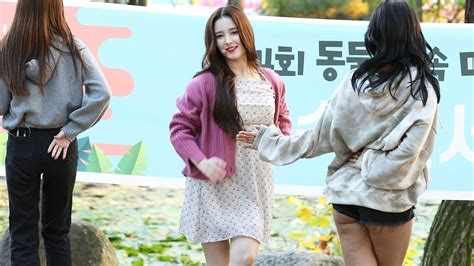 모모랜드 MOMOLAND 낸시 Nancy I m So Hot 암쏘핫 서울대공원버스킹 K 직캠 by 비몽 YouTube