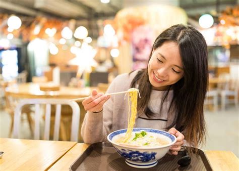 meals manners   ultimate guide  eating  japan